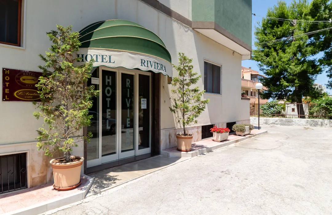 Hotel Riviera-1